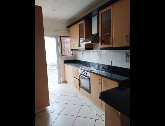 3 BEDROOM SIMPLEX FOR SALE IN ESCOMBE